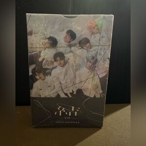 Japan 3rd Single Album Features multiple images of the group, 55pcs